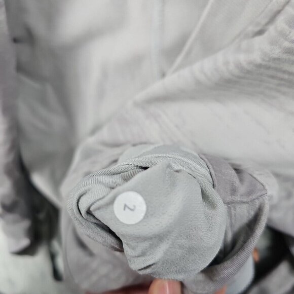 Lululemon Mul Bundle Wrap Womens Size 2 Gray Asymmetric Zip Jacket Athleisure - Picture 4 of 8
